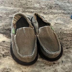 Sanuk slip on boys US 3